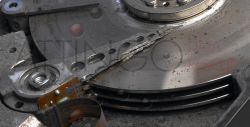 ID 176 festplatte verschmutzt aufschlag abrieb koepfe magnetoberflaeche